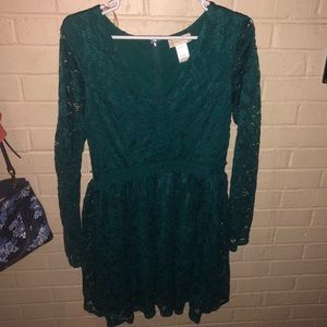 Green lace long sleeve dress